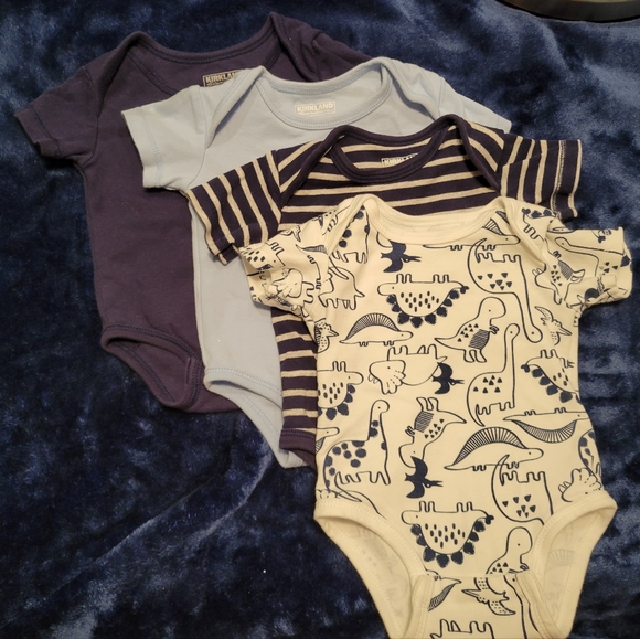Kirkland Boys Onesies 0-3m - Picture 2 of 2